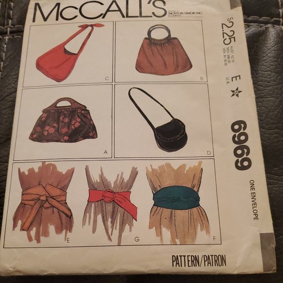 1979 Vintage McCall's Sewing Pattern 6969 Misses' 4 Bags & 3 Belts Cut - Picture 3 of 5